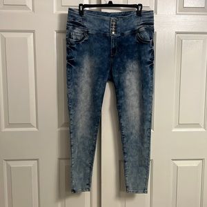 U95- Twentyone Black by Rue 21 High Waisted Jegging Flex Denim Jeans Pant Sz 18R